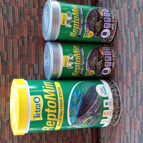 New! TETRAFAUNA ReptoMin Floating Food Sticks 4 Turtles. 1 - 10.59oz, 2 - 4.41oz - Picture 3 of 7